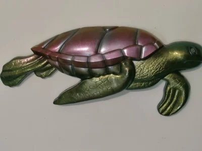 Tortue plate à fixer en résine époxy